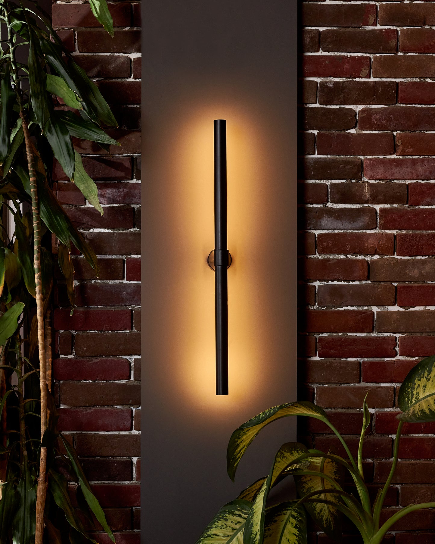 Tena Wall Lamp